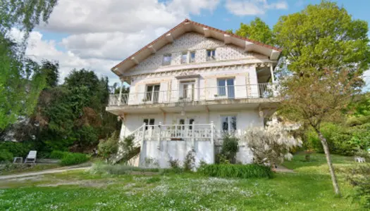 Maison 11 pièces 250 m²