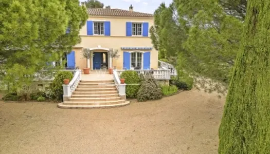 Bastide avec studio indépendant et piscine dans grand jardin - Draguignan 