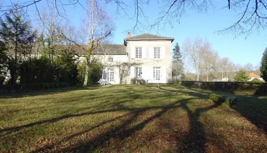 Dpt Haute Vienne (87), à vendre SAINT MATHIEU maison P6 de 211 m² - Terrain de 1 363,00 m² 