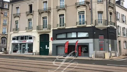 Local commercial 161 m² 