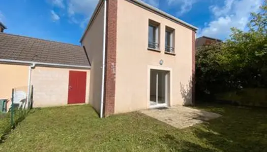 Maison semi individuelle - garage et jardin 