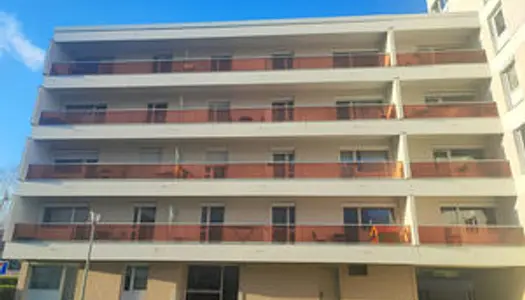 Appartement Saint Jean De Braye 2 pièces 49 m2 avec balcon