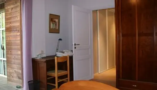 Loue chambre meublée chez l'habitant 