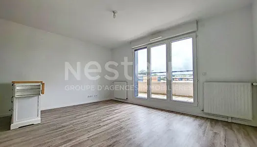 PLAISIR proche gare : Appartement 2 pieces avec terrasse de 10 m2 et parking 