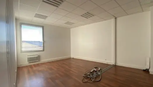 Bureaux 103 m² 
