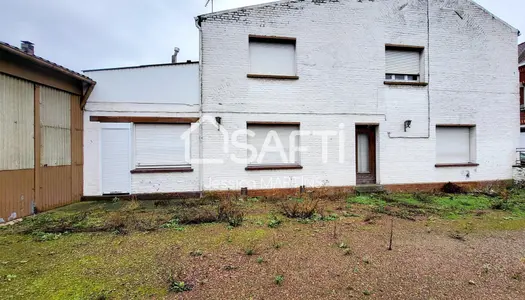 Nouveauté maison à rénover avec hangar de 200 m2 sur une parcelle de plus de 1000 m2