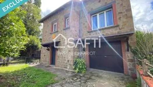 Maison en pierre avec jardin et garage 