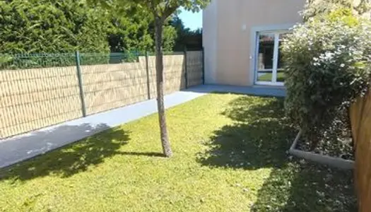 Villa 3 pièces 60m² avec garage, jardin, 2 places de parking 
