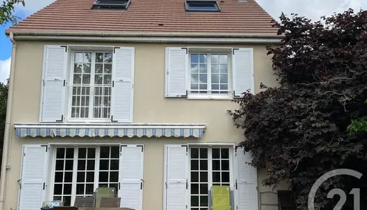 Maison 7 pièces 134 m² 