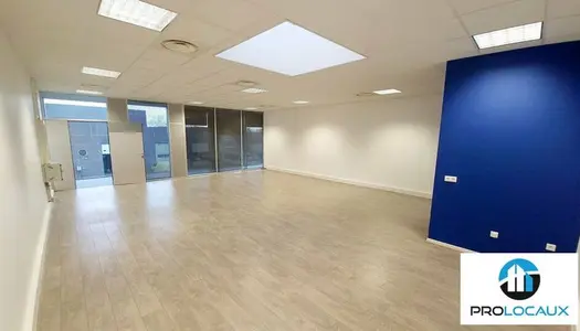 Bureau 70 m² 