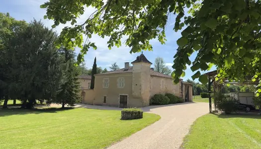 Château 11 pièces 322 m² 