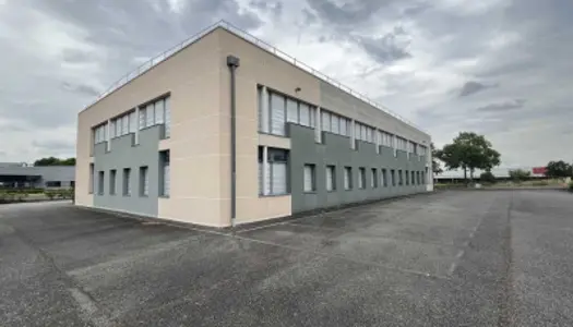Bureaux 1058 m²