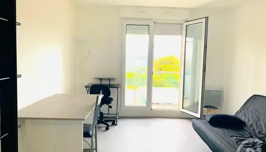 Studio 1 pièce 21 m² 