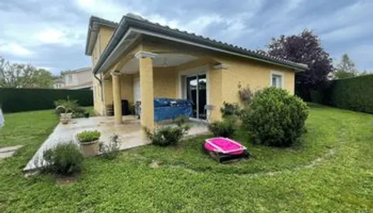 Maison - Villa Location Massieux 6p 163m² 1750€