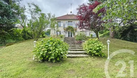 Maison 6 pièces 126 m² 