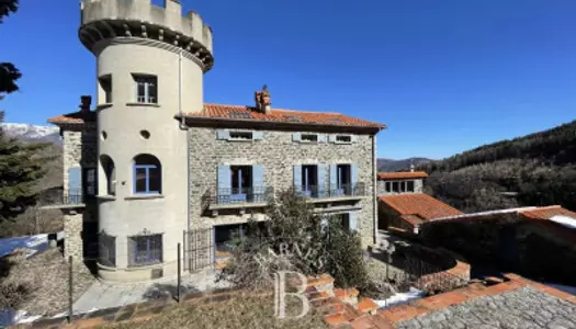 Maison 16 pièces 495 m²