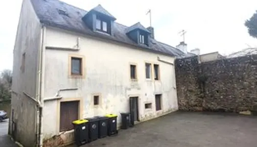 A COTE DE VANNES, immeuble de rapport 10 lots