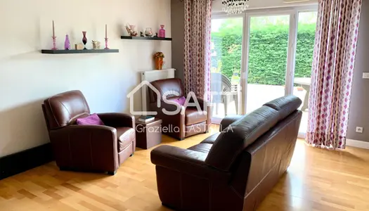 Très bel appartement de 82 m² avec terrasse de 56m² et son garage 