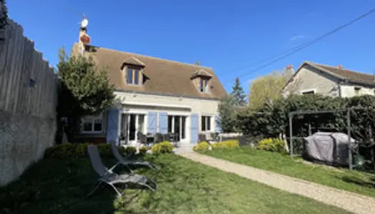 Maison individuelle avec jardin, cave et dépendances