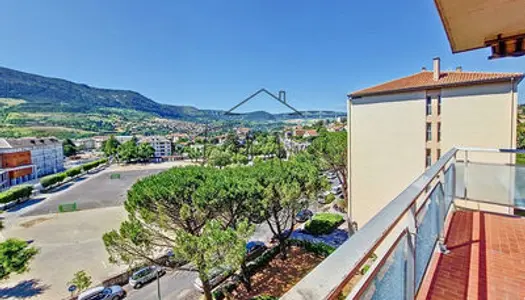 EXCEPTIONNEL - MAGNIFIQUE APPARTEMENT 117 M2 SANS TRAVAUX - ASCENCEUR - TERRASSE - GARAGE - VUE 