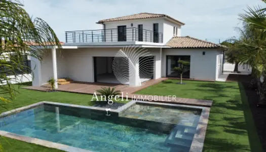 ROQUEBRUNE SUR ARGENS : VILLA NEUVE 