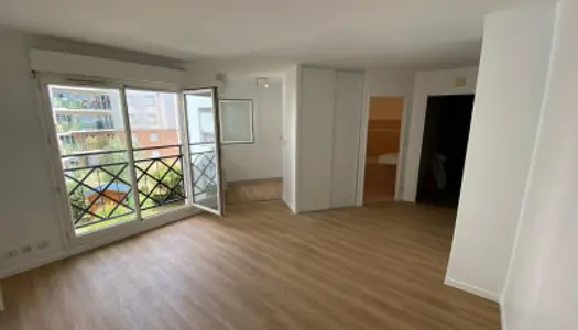 Studio 1 pièce 26 m² 