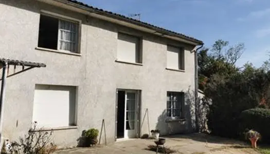 Maison 120 M² avec dépendance de 50 m², terrain de 2119 m² 195 000 e Loupes