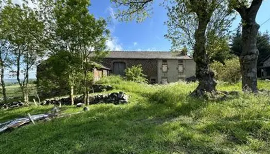 Ferme à rénover sur plus d'1,5 hectares à Araules 