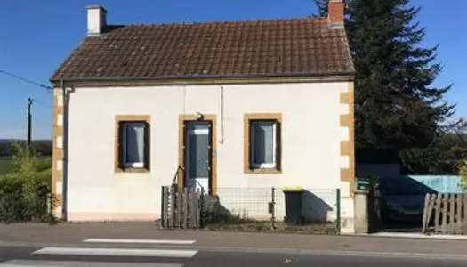 Maison de 67m2 avec 2 chambres et jardin à louer 