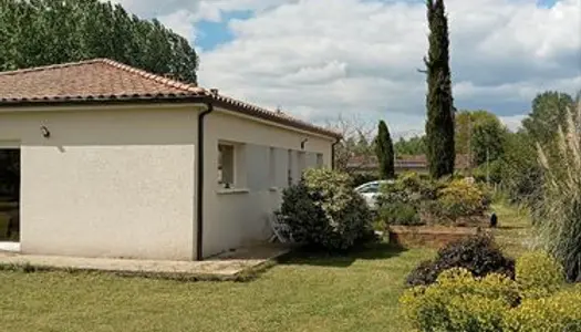 Maison Location Monségur 4p 95m² 950€
