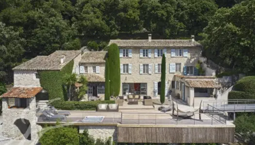 Belle propriété de charme à louer à La Colle-sur-Loup 