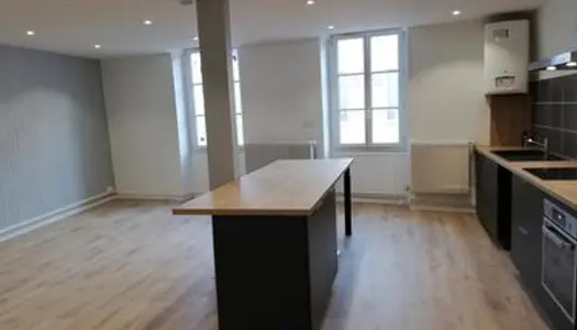 Appartement T3 hyper centre Voiron 78 m² entièrement rénové