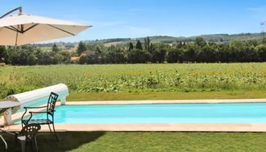 🏡 Maison Familiale Rénovée avec Piscine à Gragnague 🌳