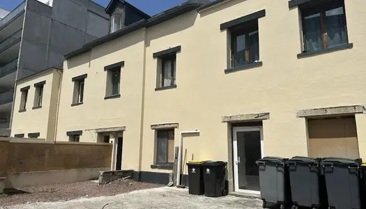 Maison 3 pièces 860 m² 