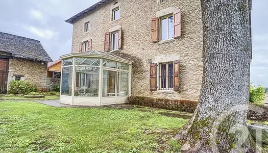 Maison 9 pièces 237 m² 