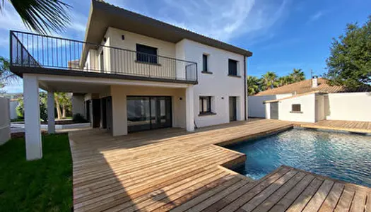 Villa 6 pièces 222 m² 