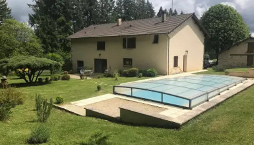 Maison 7 pièces 234 m² 