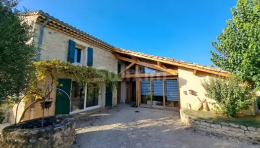 MAISON EN PIERRE - 4 CHAMBRES - PISCINE 