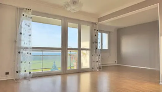 Appartement F4 avec vue mer