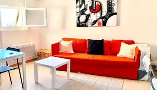 Studio T1 bis de 30 m² avec mezzanine équipé & meublé 