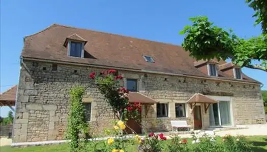 Maison en pierre de 7 pièces principales