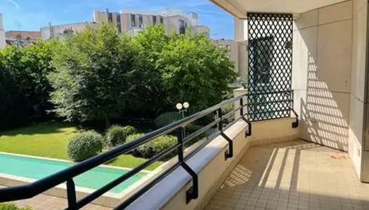 Loue T2 50m² avec balcon à Boulogne Nord - Métro Jean Jaures 