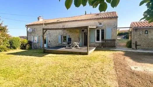 Maison - Villa Vente Chef-Boutonne 1p 135m² 176500€