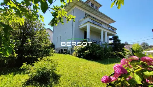 Grande maison avec jardin à Evian les bains 