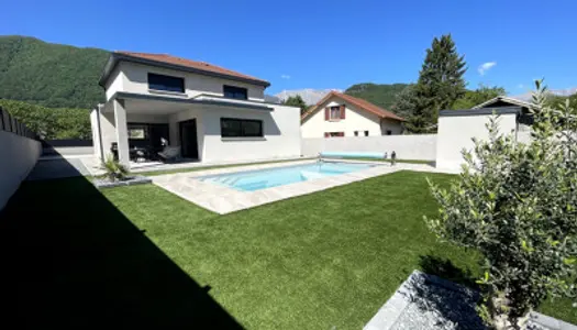 Maison 5 pièces 140 m² 