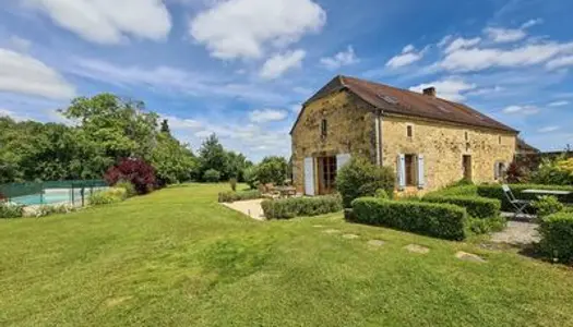 Magnifique maison en pierre de 4 chambres avec piscine et vues m 