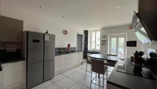 Maison 6 pièces 208 m² 