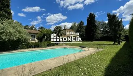 Maison - Villa Location Genay 8p 281m² 2823€
