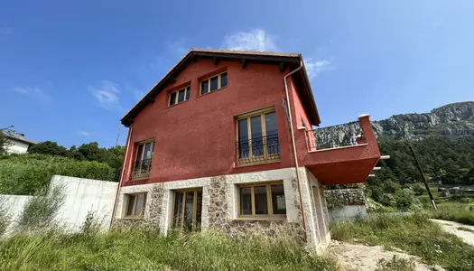 Vente Maison 130 m² à Andon 240 000 €