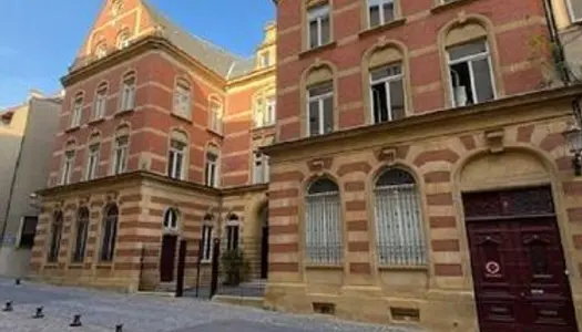 Appartement / studio meublé dans un bel immeuble de prestige 